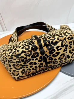 Alternative view of SAINT LAURENT Totes Bags Leather (Leopard-Black) 50X28X18CM H00202608082050
