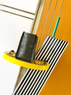 Alternative view of SAINT LAURENT Totes Bags Waxed Calfskin Leather (Green-Gold) 25X22X10CM E30202608080504