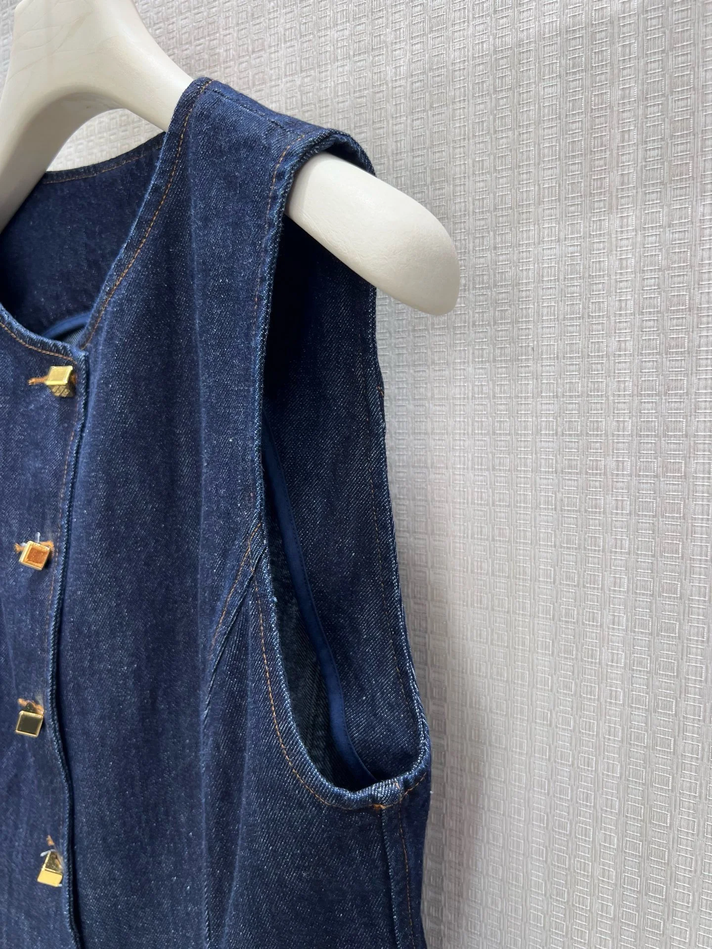 SAINT LAURENT Vests Denim 36-40 B75202608041574 - Image 7