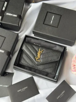 SAINT LAURENT Wallet Bags Calf Leather (Black-Gold) 13X8X2CM A60202608081266
