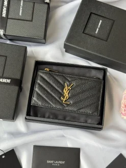 SAINT LAURENT Wallet Bags Calfskin Leather (Black-Gold) 13X8X2CM A00202608081265