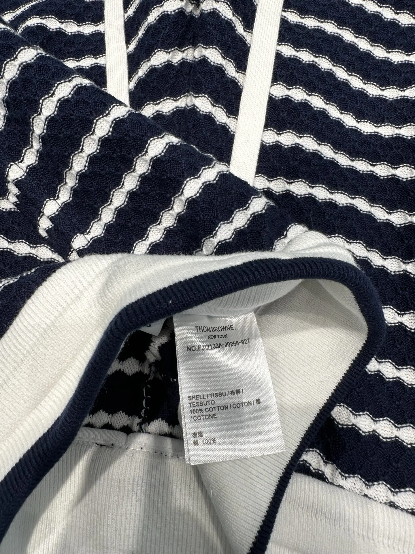 THOM BROWNE Shorts S-L B15202608042780 - Image 3