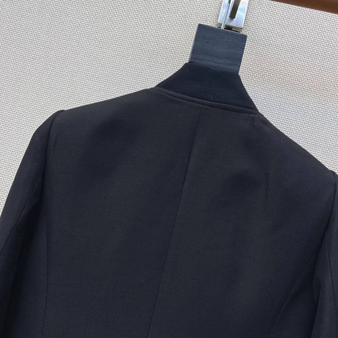 Uncategorized Jackets S-M-L C45202608041322 - Image 9