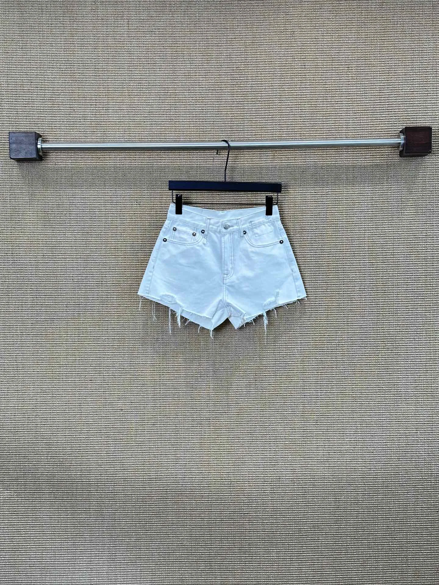 Uncategorized Shorts S-L A90202608042074 - Image 2
