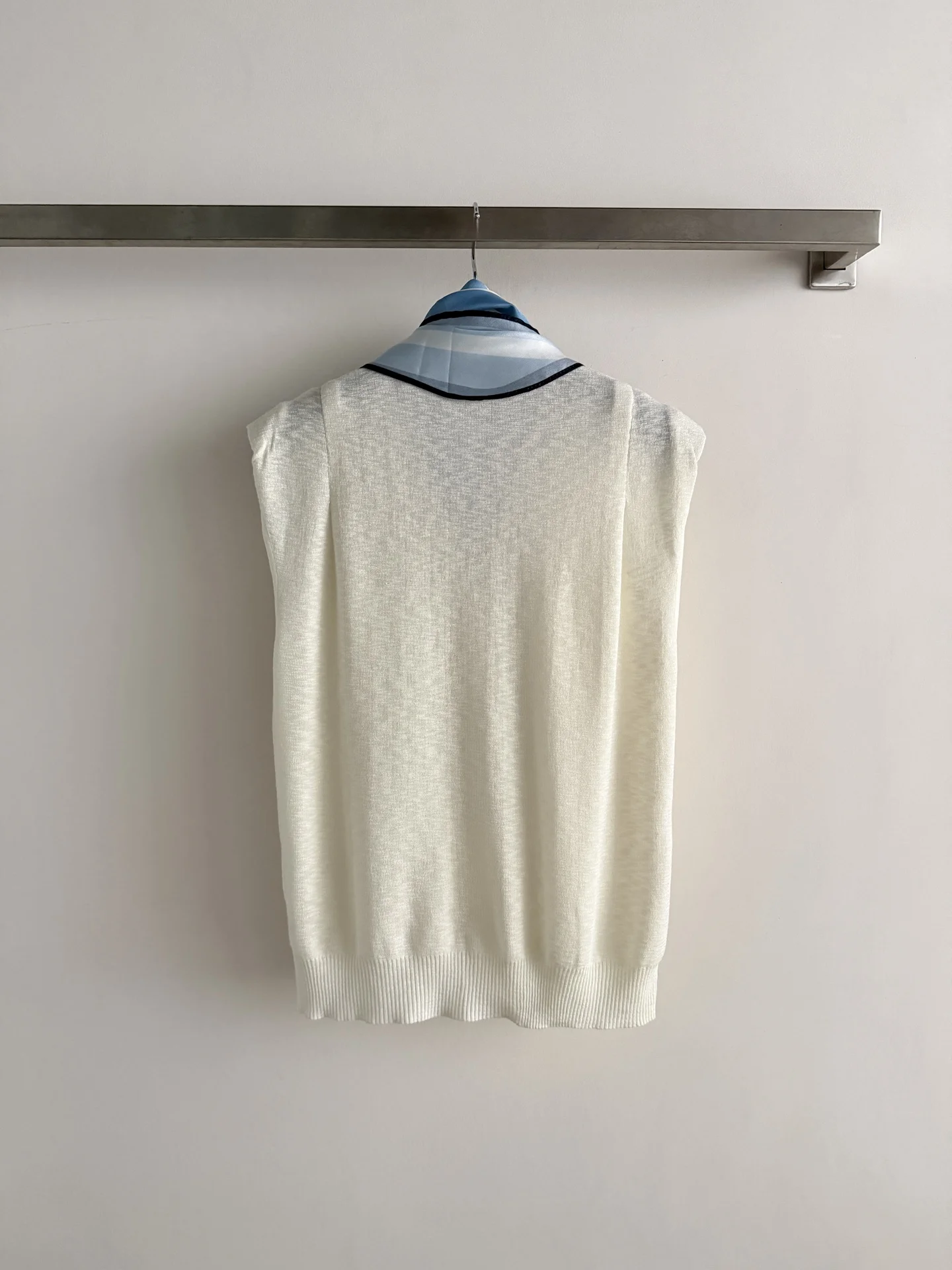 Uncategorized Sweaters S-L B35202608042514 - Image 2