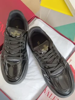 VALENTINO Sneakers Calfskin Leather EU35-44 C20202608031305