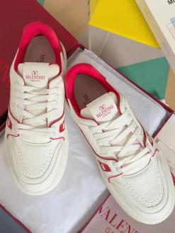 VALENTINO Sneakers Leather EU35-44 C20202608031306