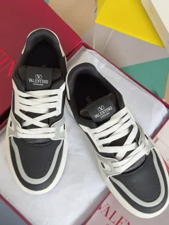 VALENTINO Sneakers Leather & Rubber EU35-44 C20202608031302