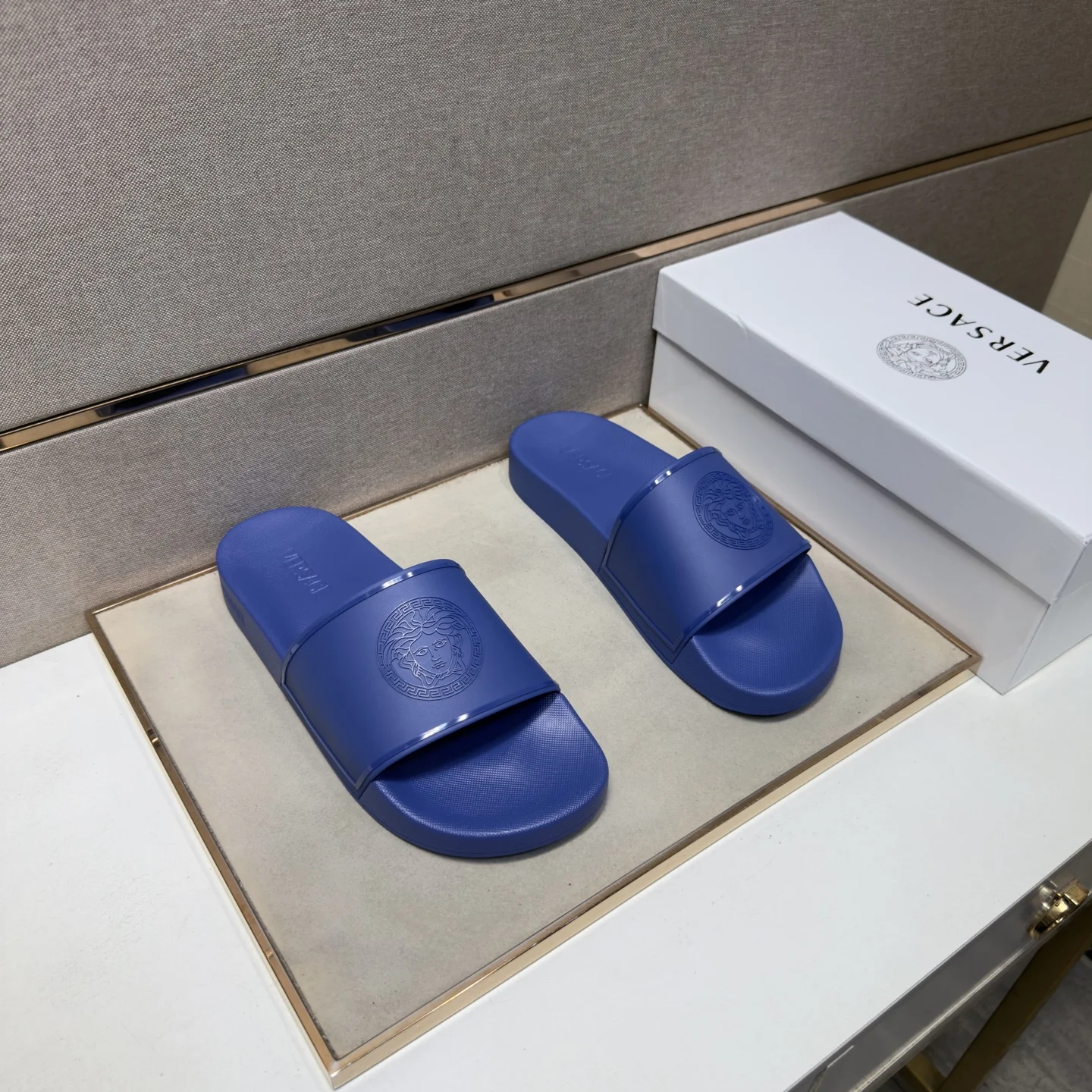 VERSACE Slides Mixed Material EU38-46 A10202608030496