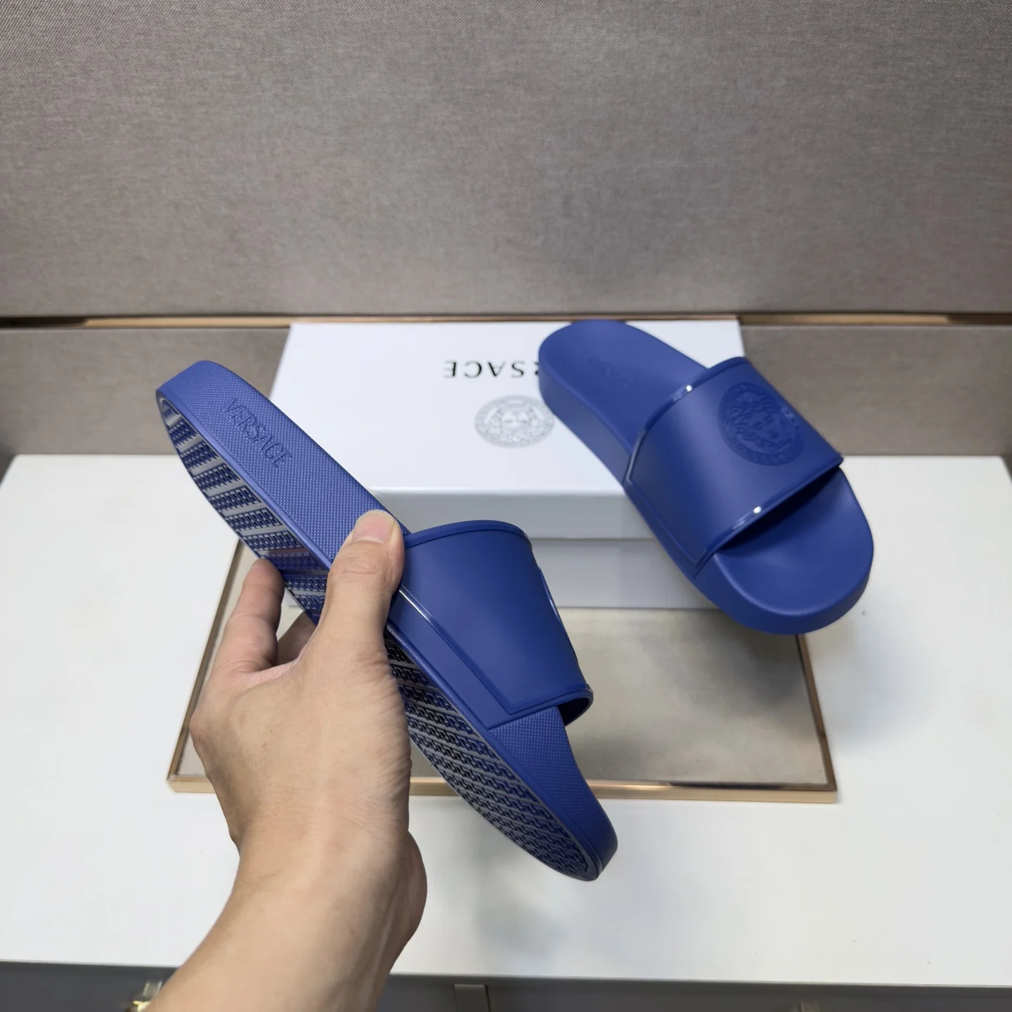 VERSACE Slides Mixed Material EU38-46 A10202608030496 - Image 7