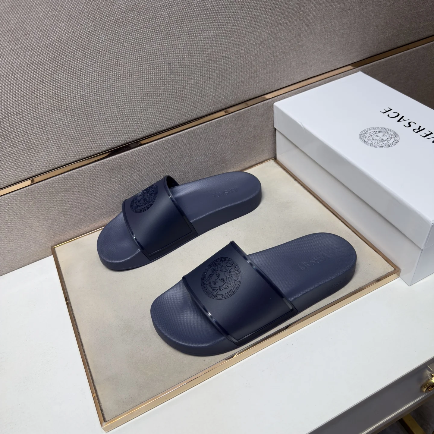 VERSACE Slides Mixed Materials EU38-46 A10202608030498