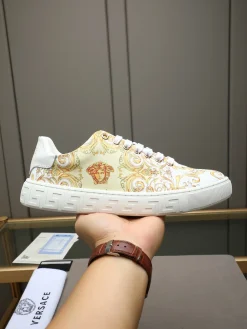 VERSACE Sneakers A90202608030385