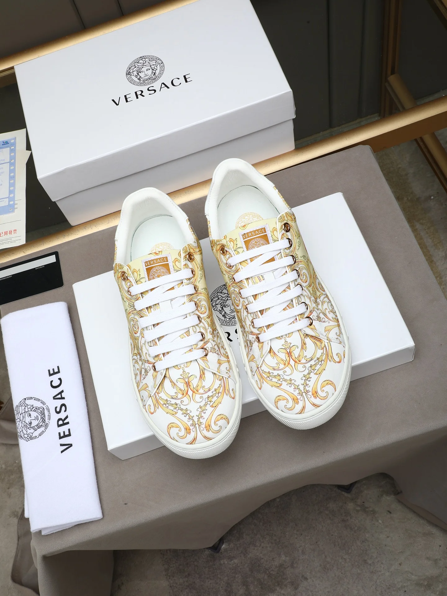 VERSACE Sneakers A90202608030385 - Image 8