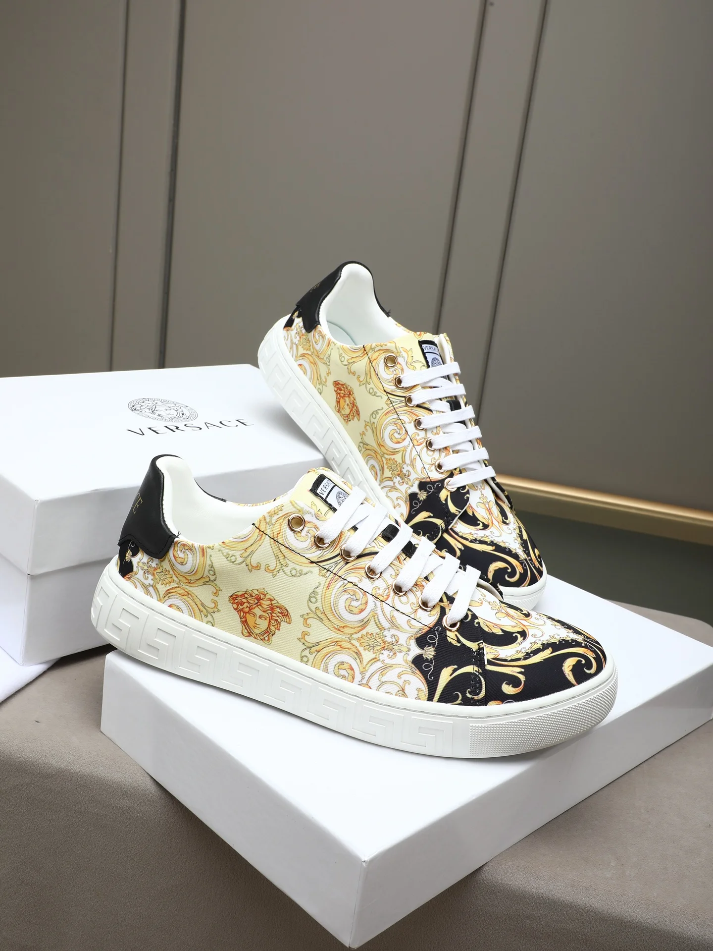 VERSACE Sneakers Fabric & Leather EU38-44 A90202608030386 - Image 4