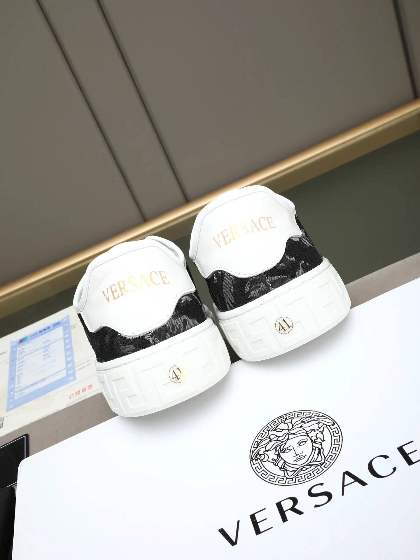 VERSACE Sneakers Leather Rubber EU38-44 A90202608030390 - Image 5