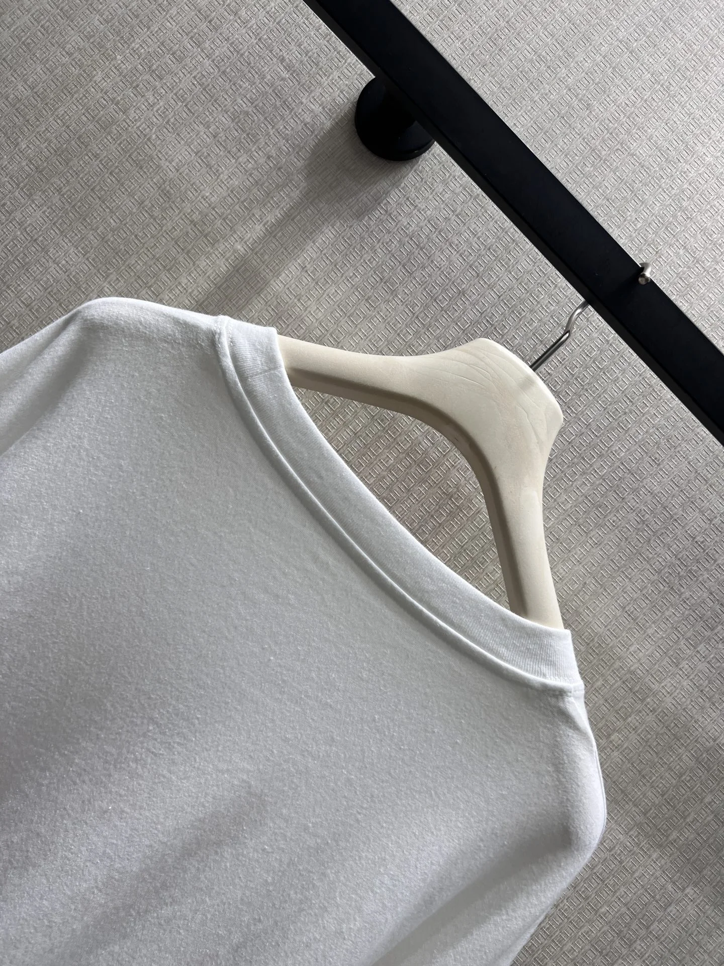 ACNE STUDIOS T-shirts White-Red S-L A85202609061781 - Image 4