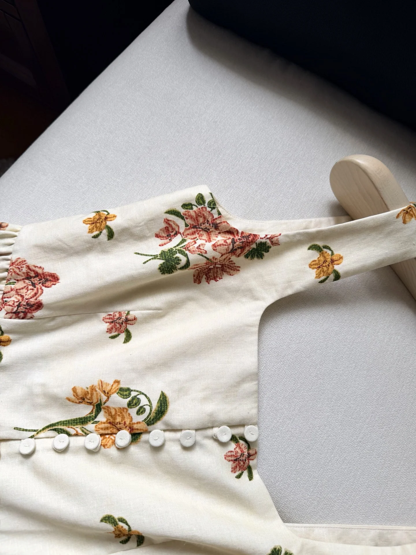 AGUA Vests Linen Cream-Floral S-XL B95202609062379 - Image 3