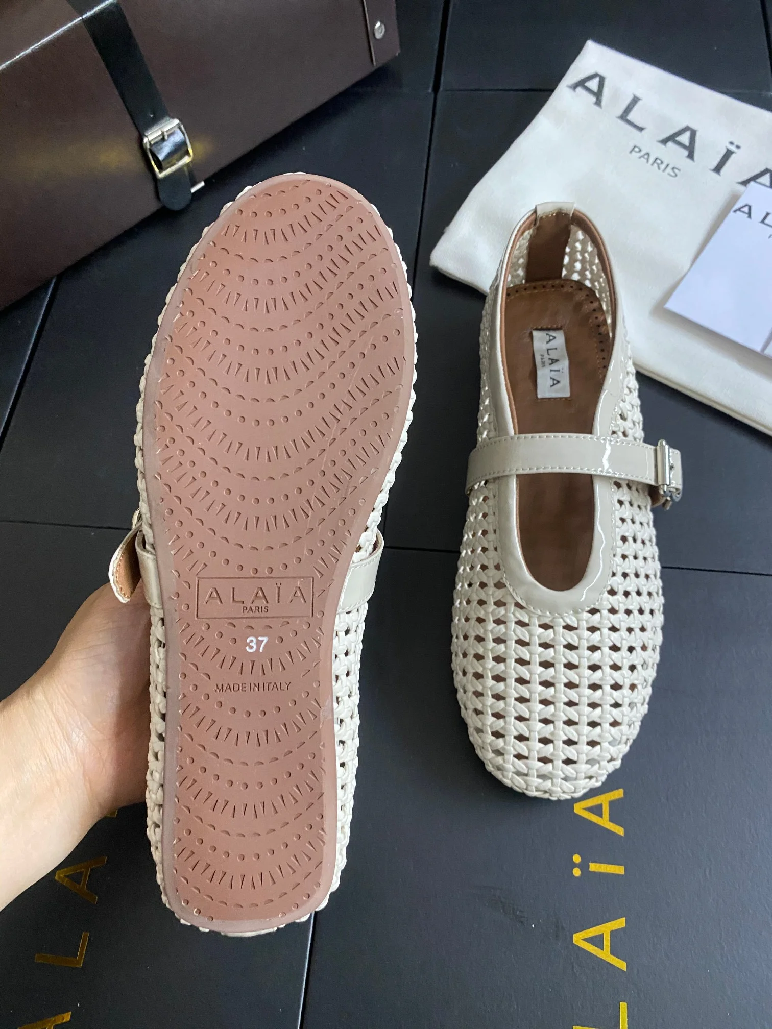 ALAIA Flats Calf Leather Beige-White EU35-41 B60202609110446 - Image 9