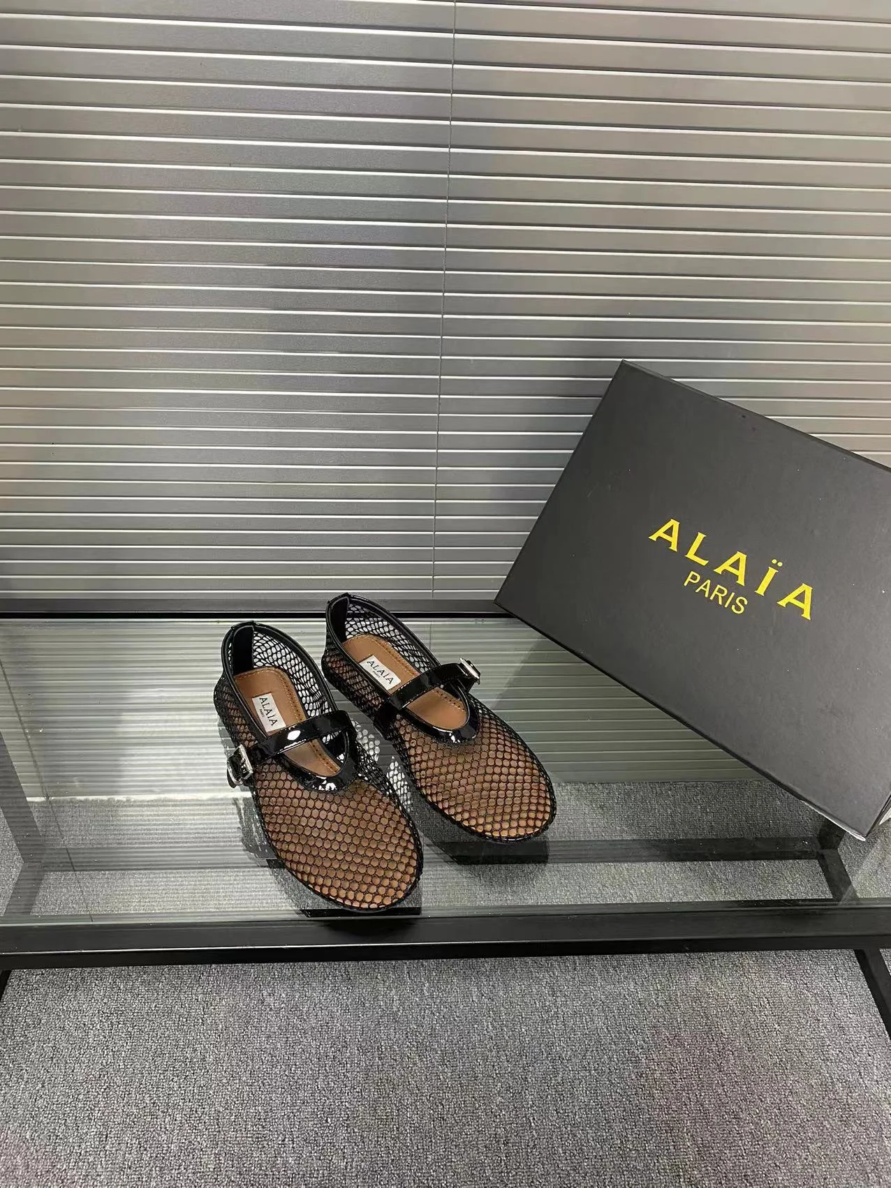 ALAIA Flats Calfskin Leather Black-Brown EU35-41 B50202609110458 - Image 2