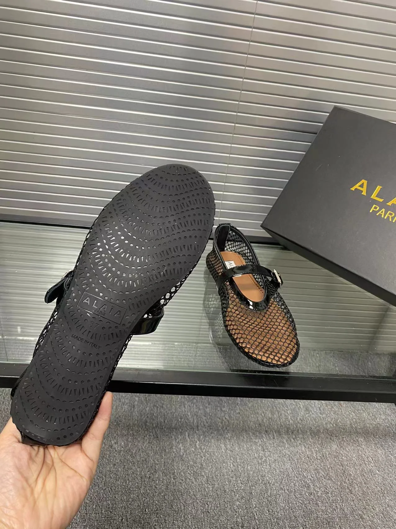 ALAIA Flats Calfskin Leather Black-Brown EU35-41 B50202609110458 - Image 9