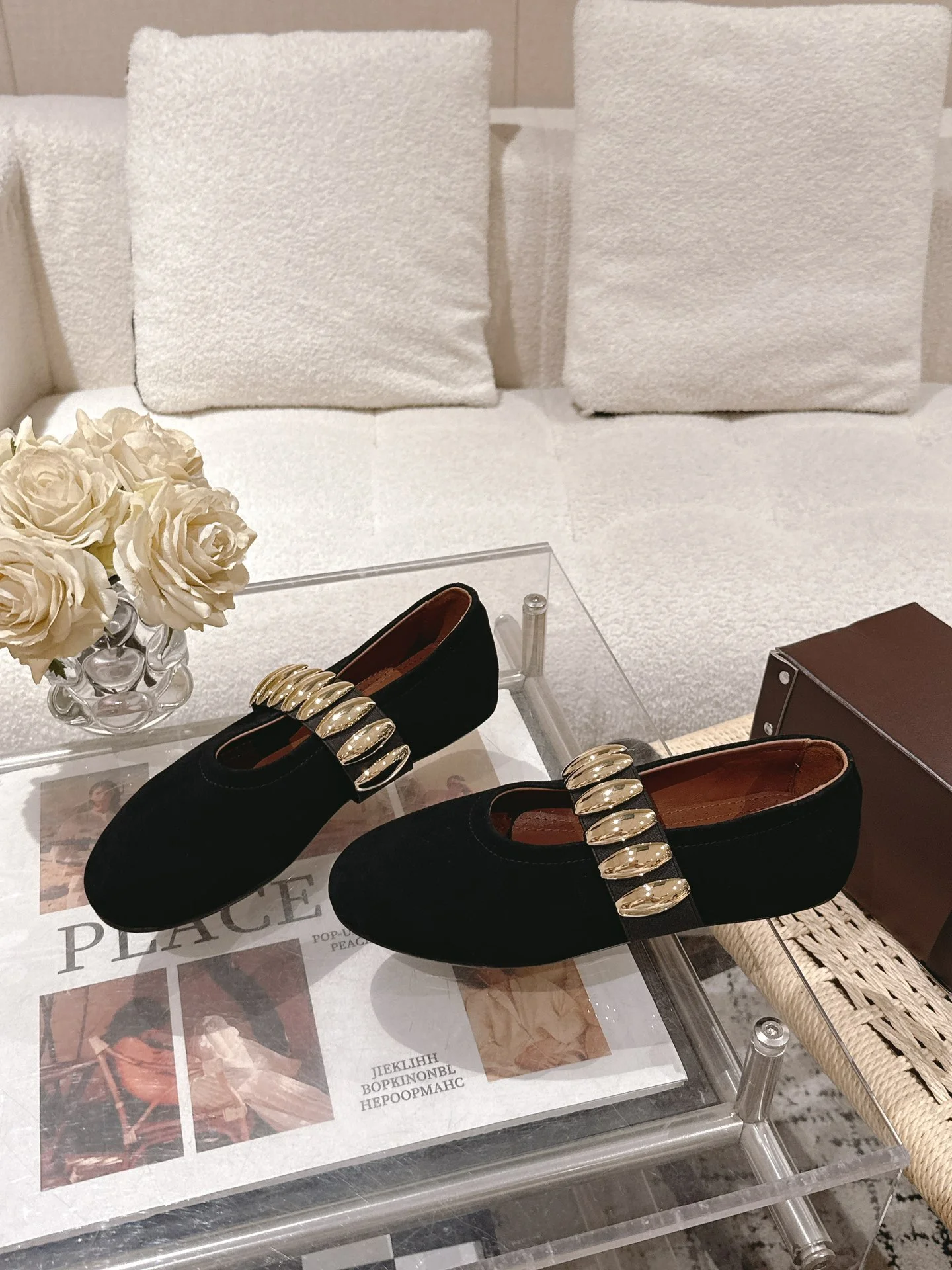 ALAIA Flats Calfskin Leather Black-Gold EU35-41 B50202609110511 - Image 3
