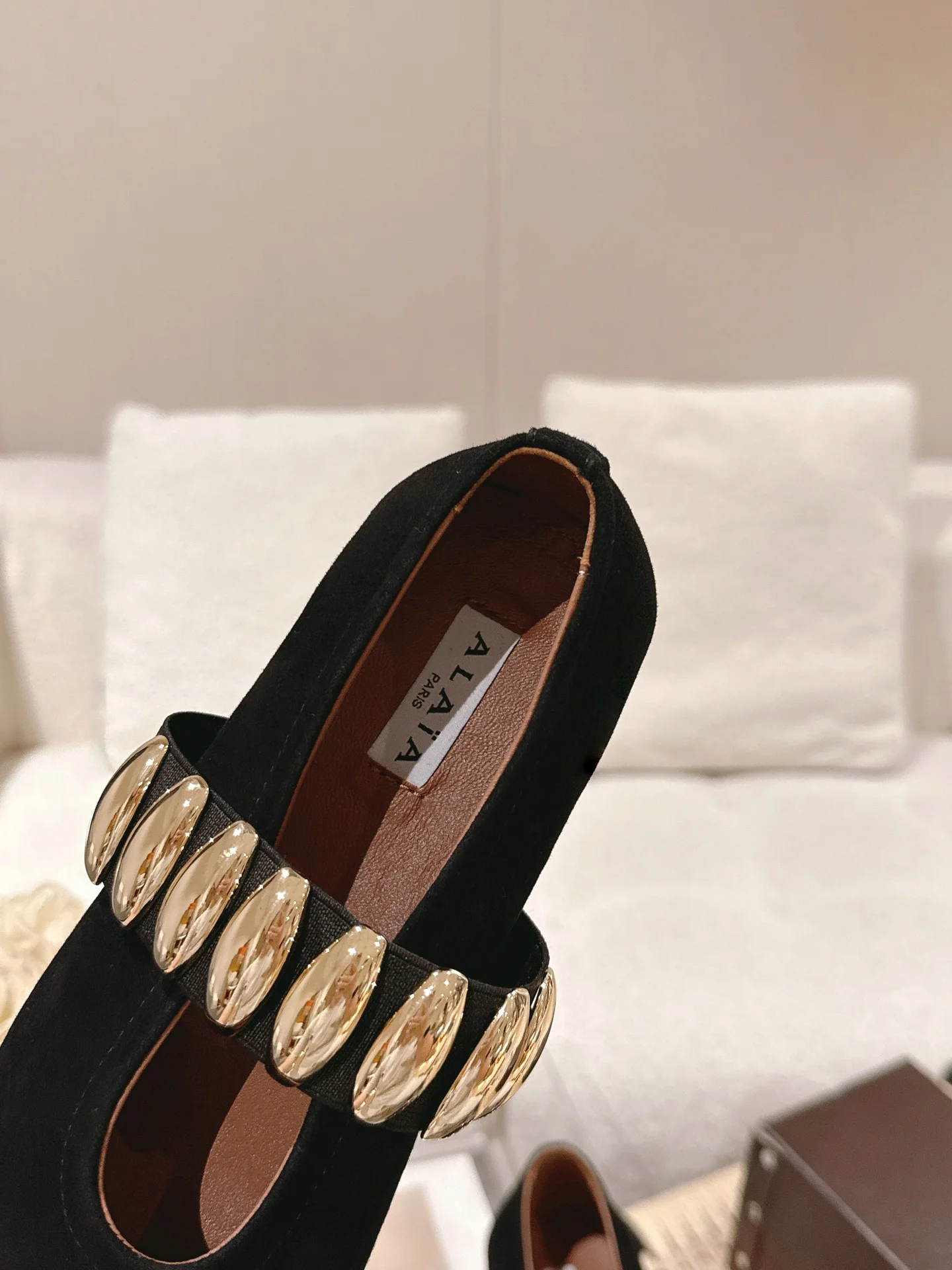 ALAIA Flats Calfskin Leather Black-Gold EU35-41 B50202609110511 - Image 8