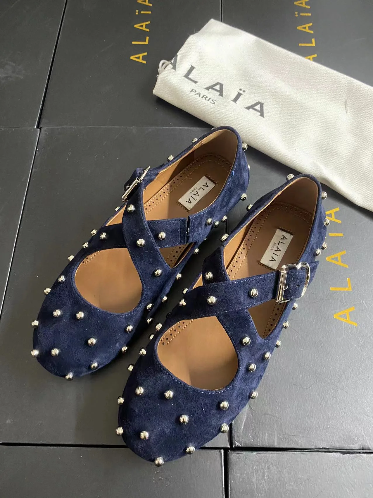 ALAIA Flats Calfskin Leather Blue-Silver EU35-41 B70202609110466 - Image 4