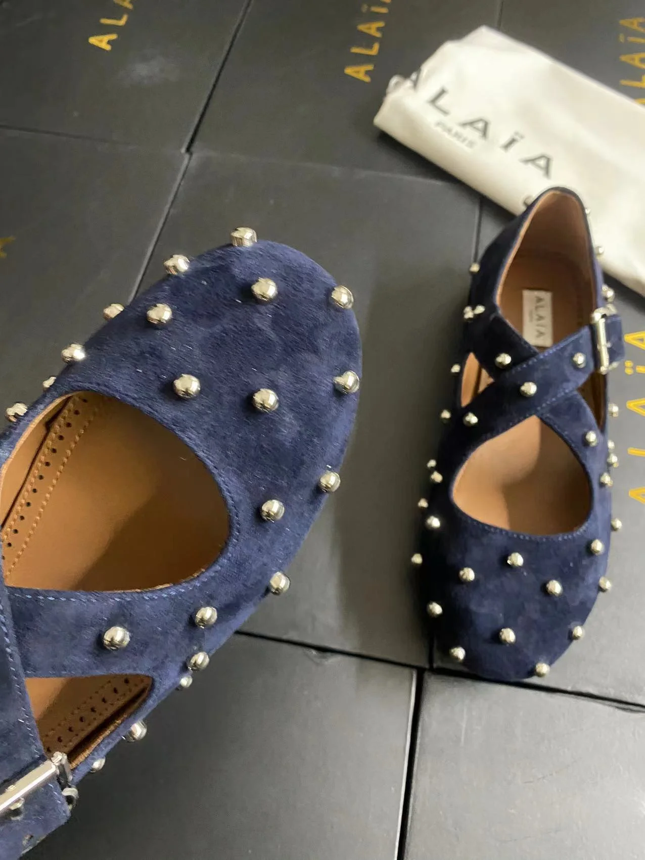 ALAIA Flats Calfskin Leather Blue-Silver EU35-41 B70202609110466 - Image 5