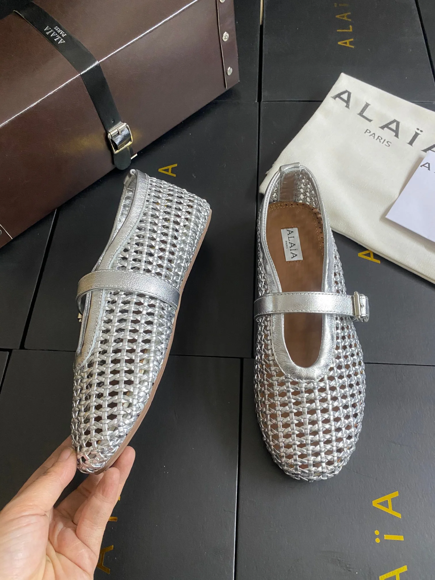 ALAIA Flats Cowhide Leather Silver-Brown EU35-41 B60202609110448 - Image 5