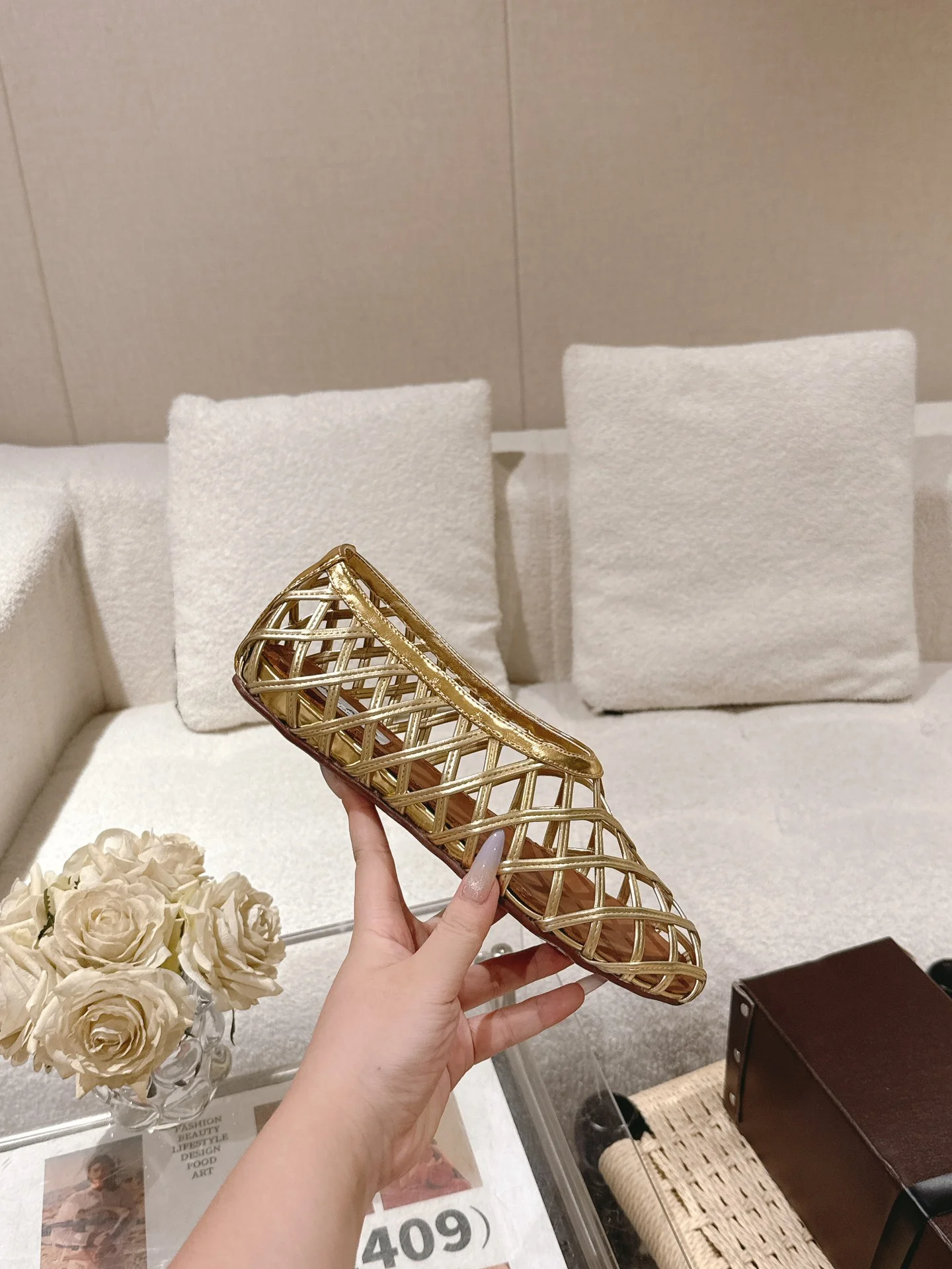ALAIA Flats Patent Leather Gold EU35-40 B70202609110452