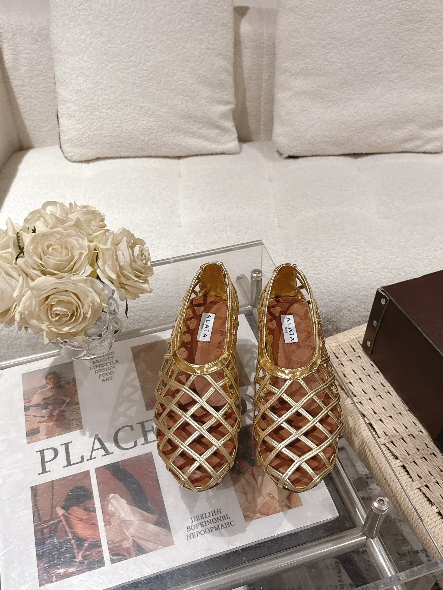 ALAIA Flats Patent Leather Gold EU35-40 B70202609110452 - Image 2