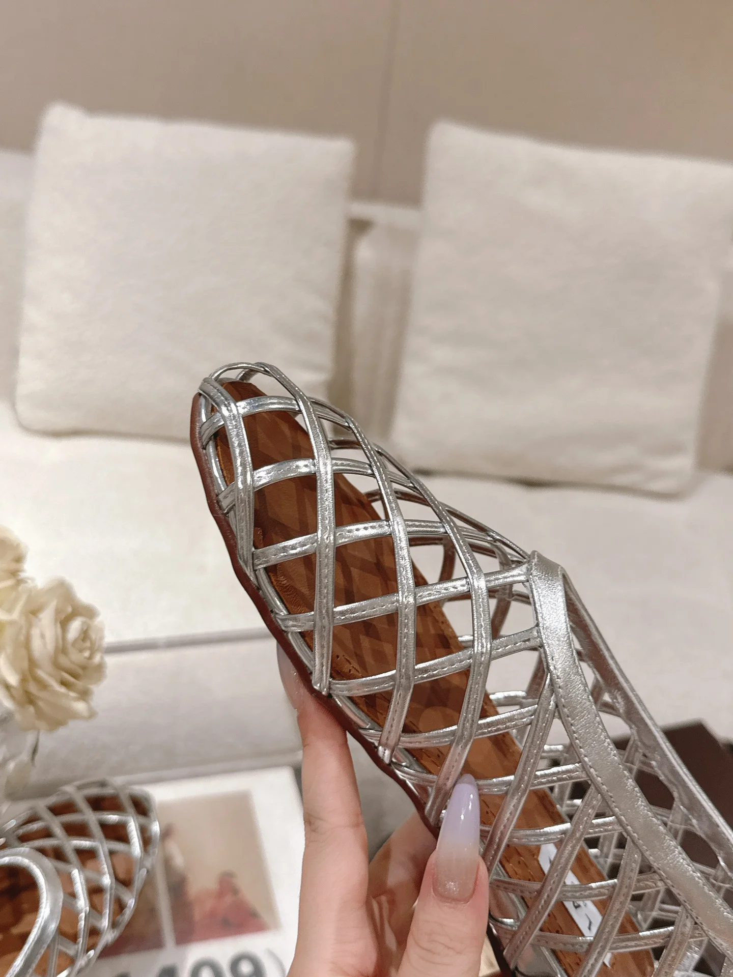 ALAIA Flats Patent Leather Silver EU35-40 B70202609110451 - Image 5