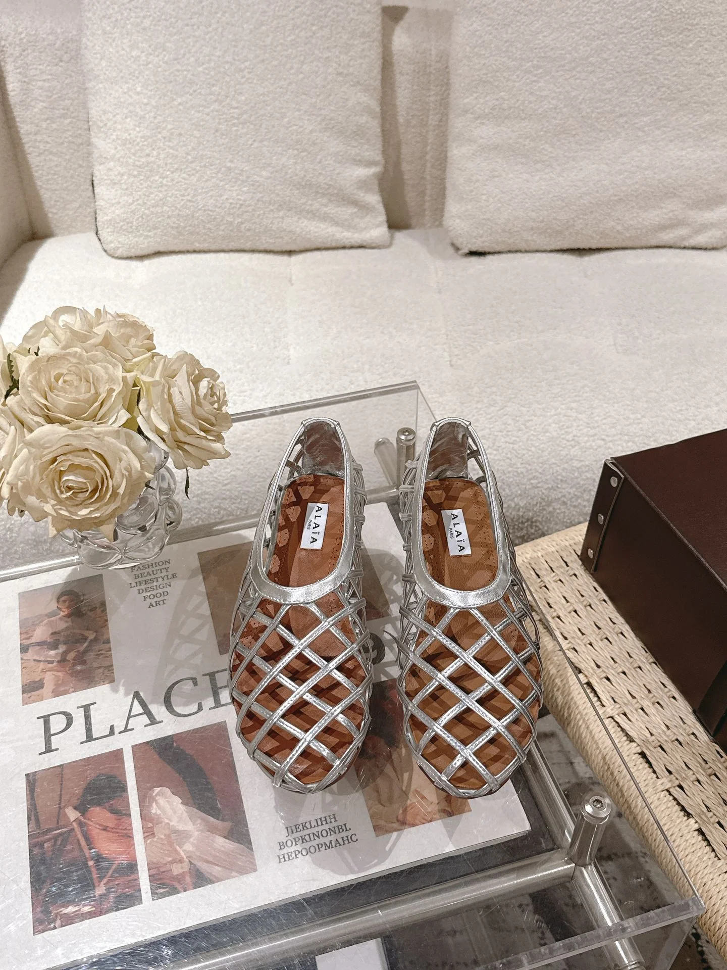 ALAIA Flats Patent Leather Silver EU35-40 B70202609110451 - Image 6