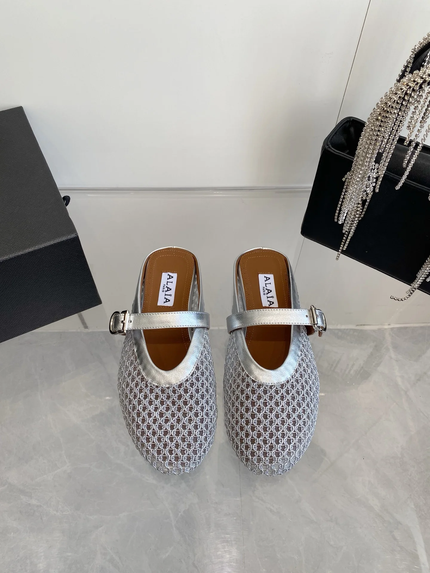 ALAIA Flats Woven Fabric Lambskin Silver EU35-39 B10202609110499