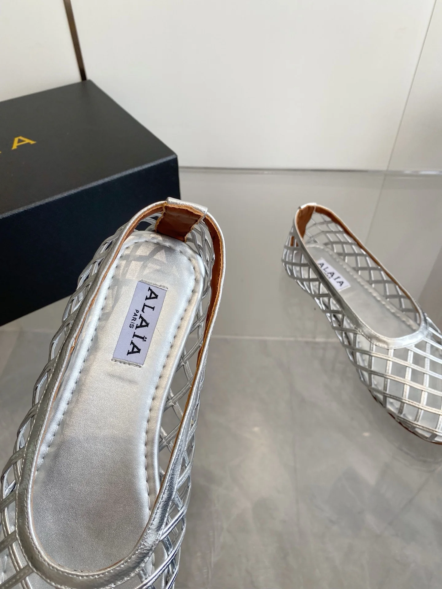 ALAIA Flats Woven Fabric Silver-Brown EU35-41 D1202609110502 - Image 5
