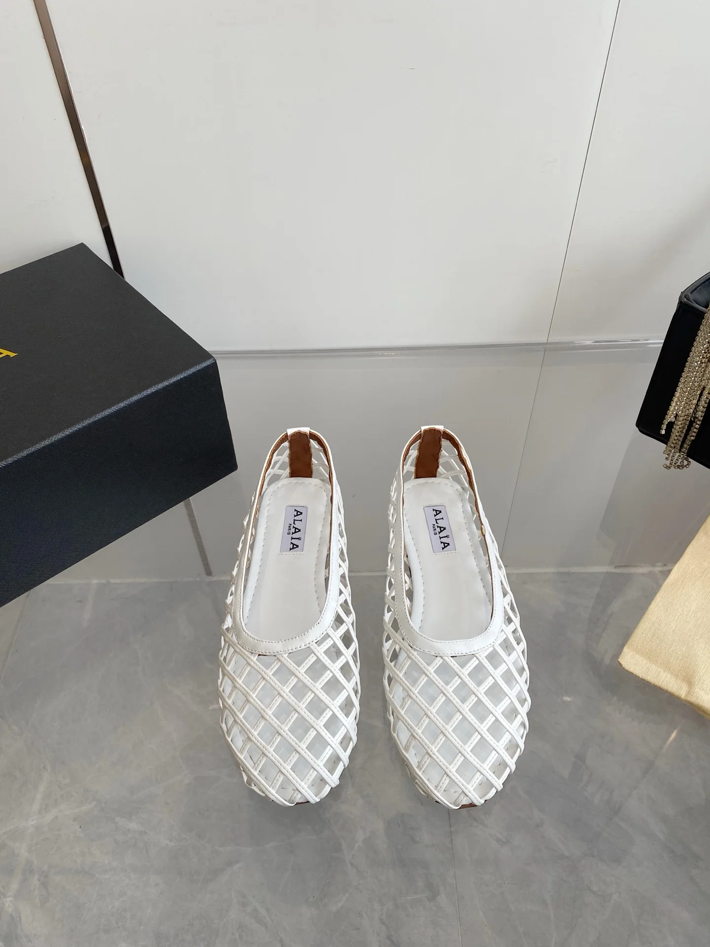 ALAIA Flats Woven Fabric White-Brown EU35-39 B60202609110506