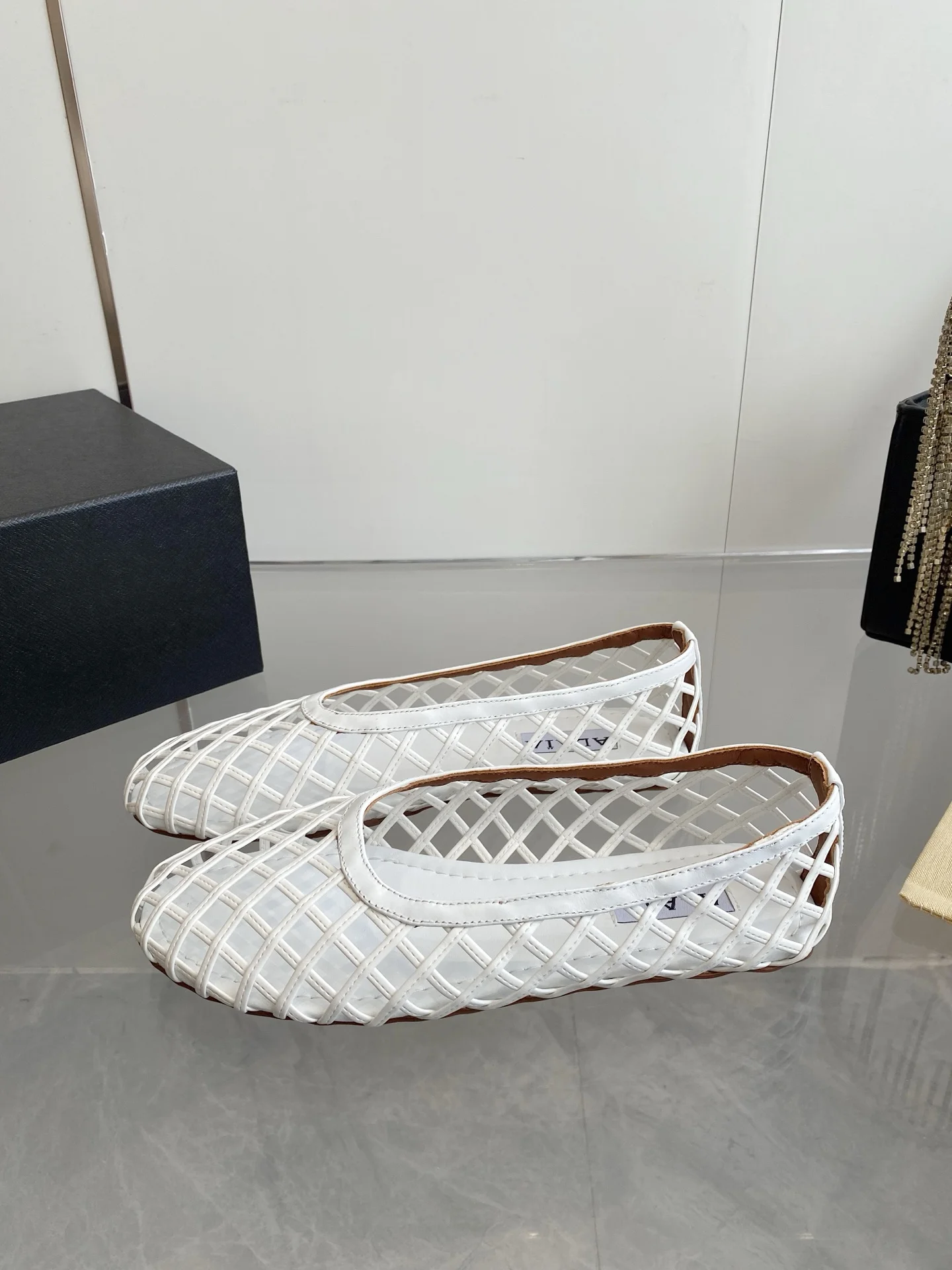 ALAIA Flats Woven Fabric White-Brown EU35-39 B60202609110506 - Image 6
