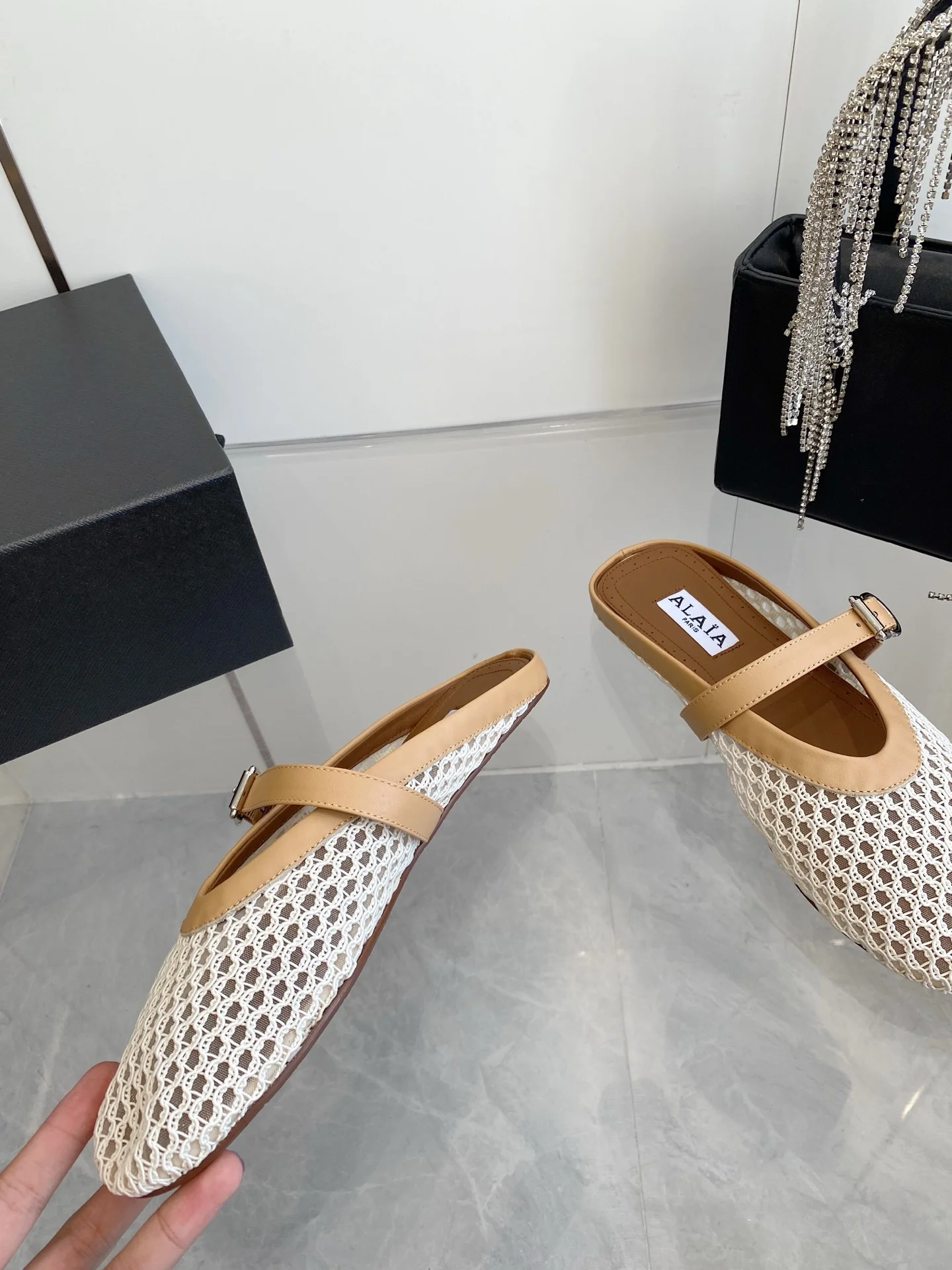 ALAIA Flats Woven Fabric White-Tan EU35-39 B10202609110496 - Image 3