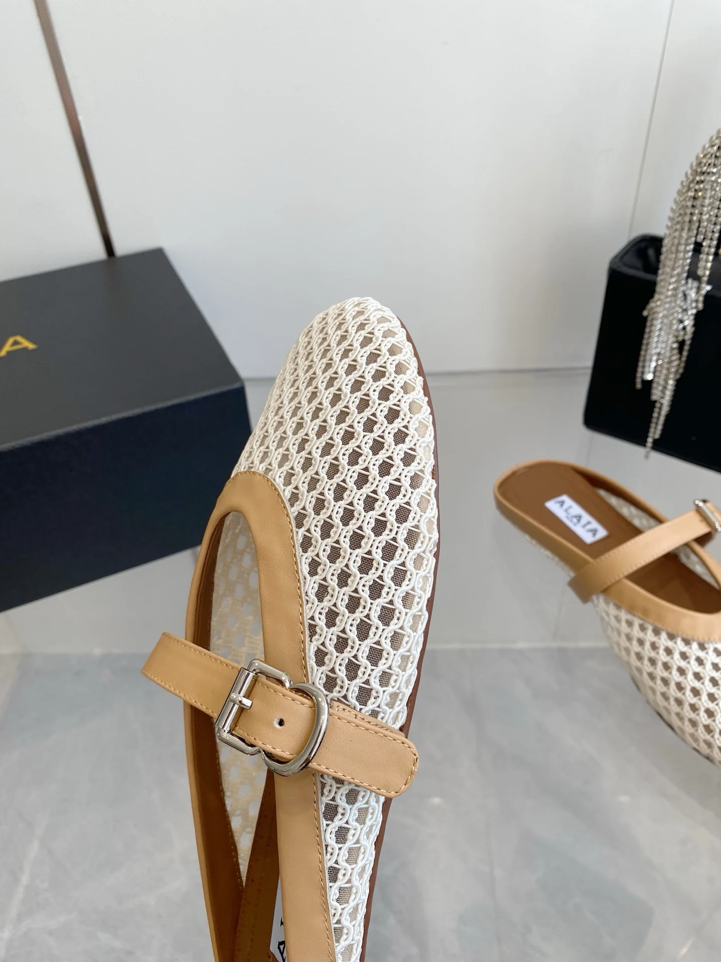ALAIA Flats Woven Fabric White-Tan EU35-39 B10202609110496 - Image 5