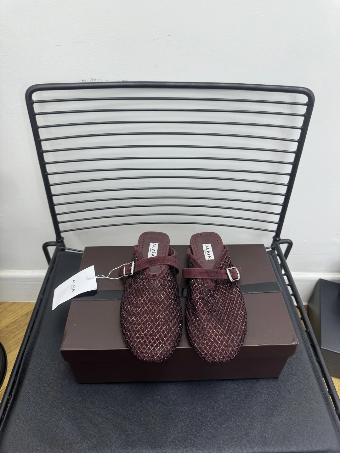 ALAIA Slides Cashmere Lambskin Burgundy EU35-42 B50202609110488 - Image 2