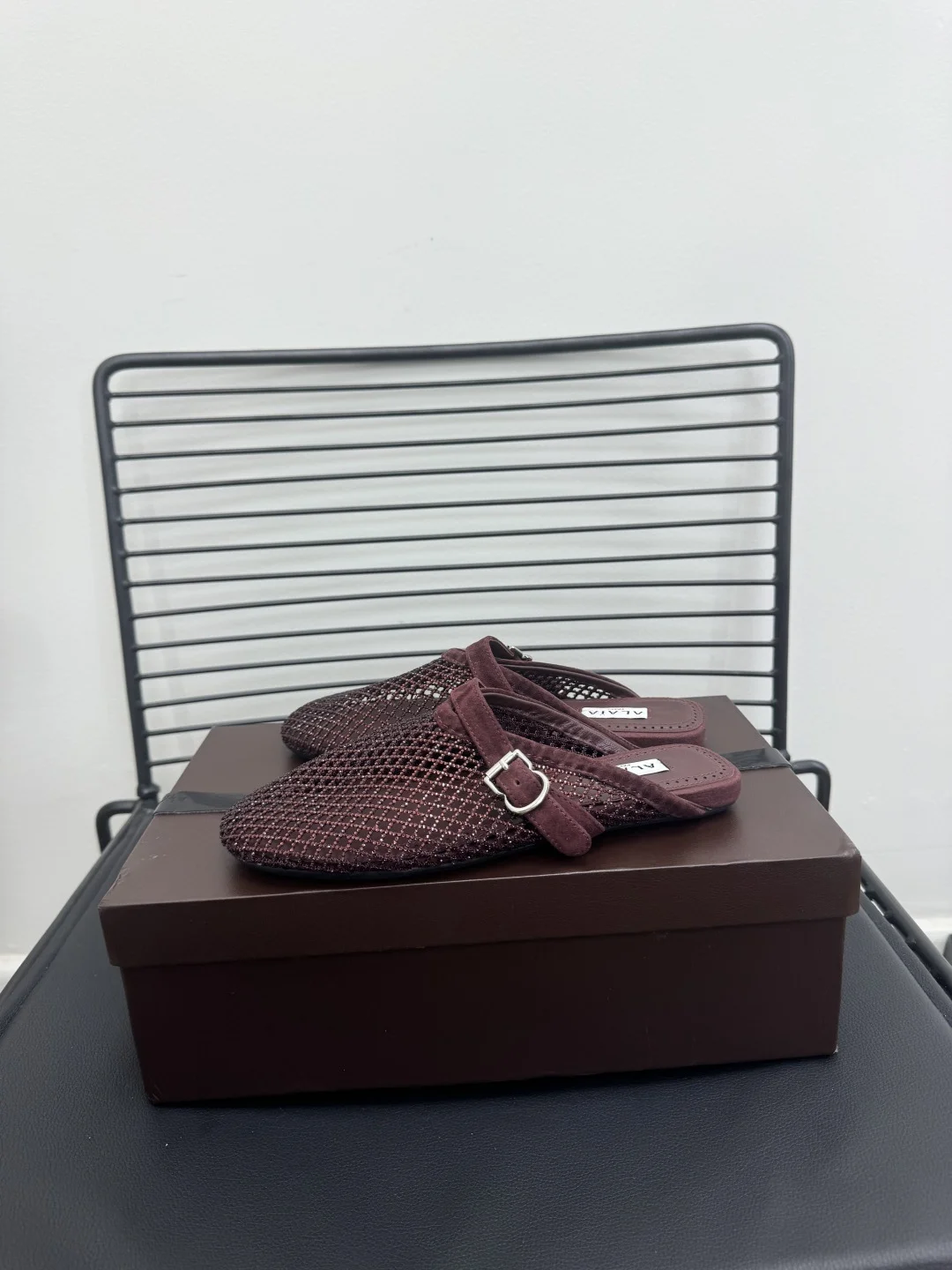 ALAIA Slides Cashmere Lambskin Burgundy EU35-42 B50202609110488 - Image 6