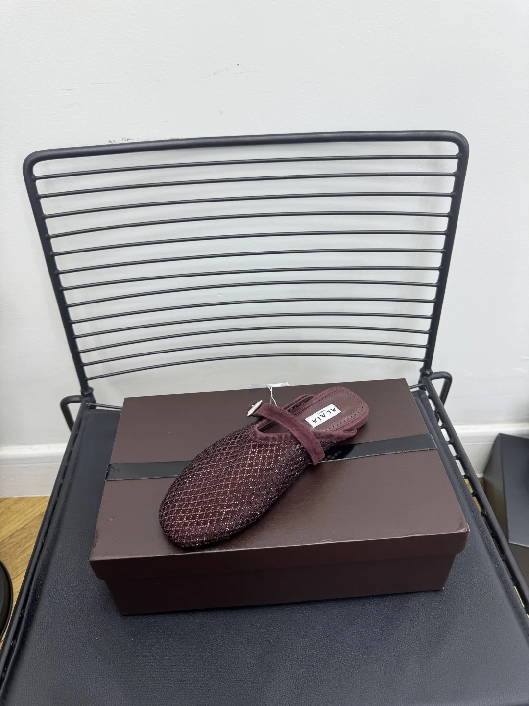 ALAIA Slides Cashmere Lambskin Burgundy EU35-42 B50202609110488 - Image 9