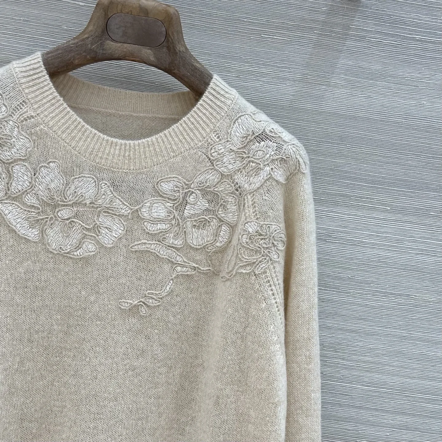 ALAIA Sweaters Cashmere Beige-White S-L D75202609061157 - Image 4