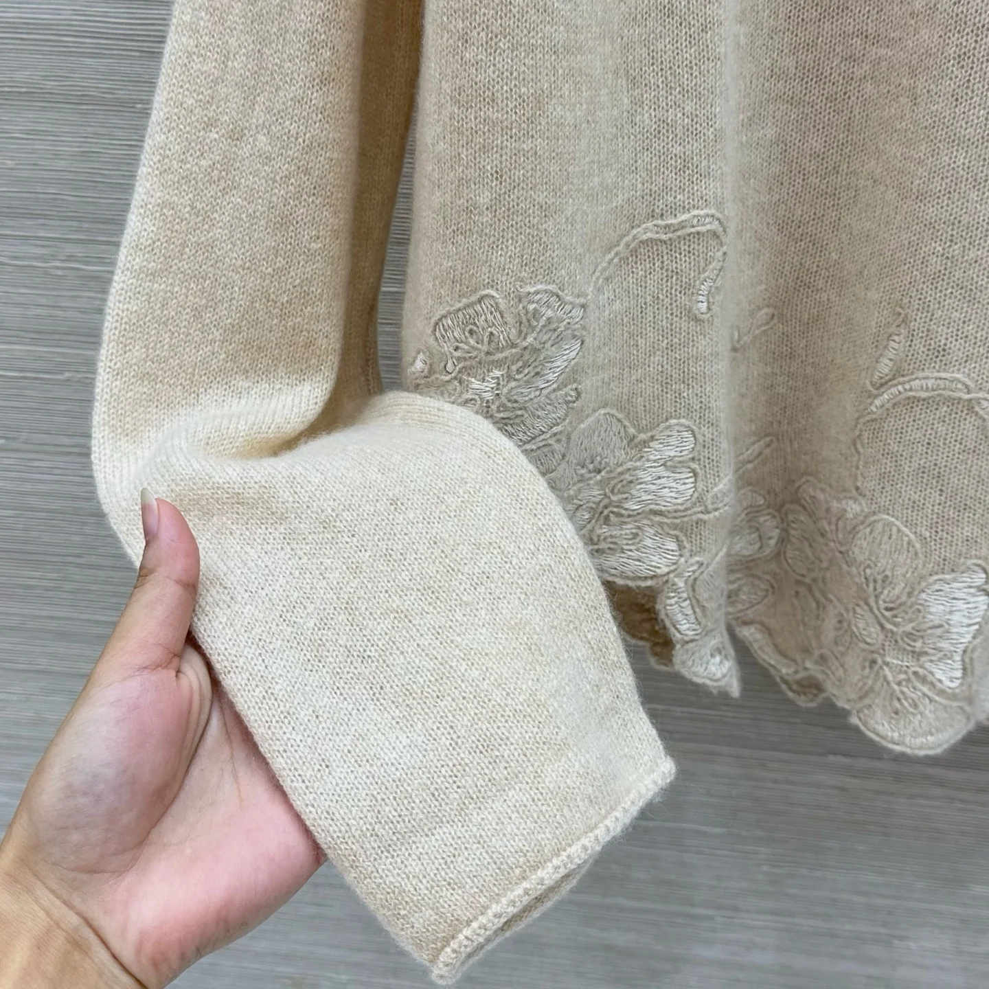 ALAIA Sweaters Cashmere Beige-White S-L D75202609061157 - Image 6