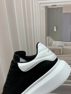 Alternative view of ALEXANDER MCQUEEN Sneakers Leather Black-White EU34-46 B60202609111941
