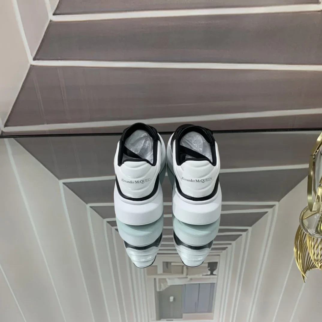 ALEXANDER MCQUEEN Sneakers Leather Black-White EU34-46 B60202609111941 - Image 9