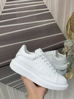 Alternative view of ALEXANDER MCQUEEN Sneakers Leather White EU34-46 B60202609111943