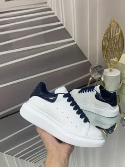 ALEXANDER MCQUEEN Sneakers White-Navy B60202609111948