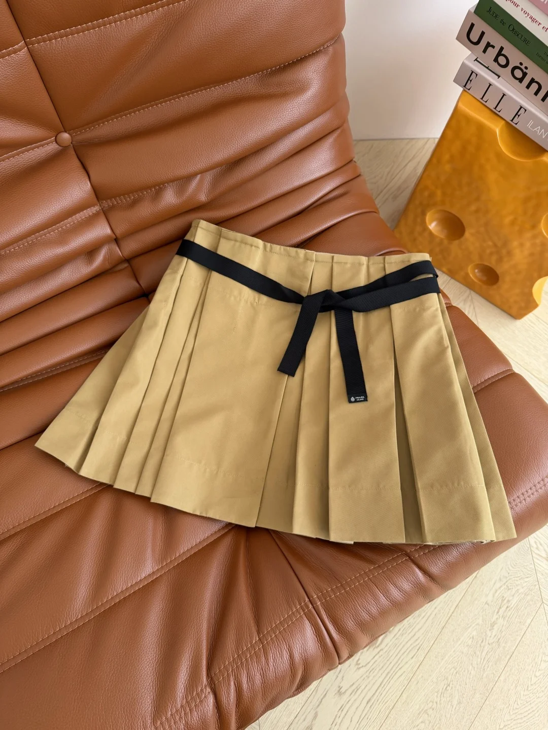 AMI Skirts Khaki-Black S-L B75202609061384