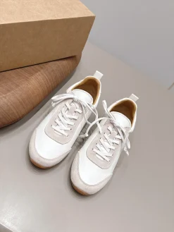 AMI Sneakers White-Beige B90202609111542